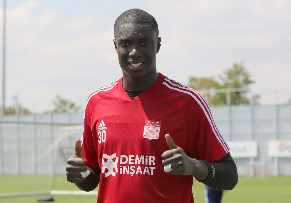 Sivasspor kalecisi Samassa: 