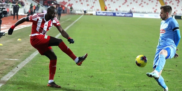 Sivasspor şampiyonluk yarışında yara aldı!