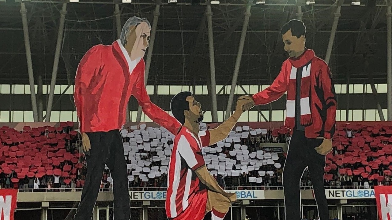 Sivasspor taraftarından maç öncesi koreografi