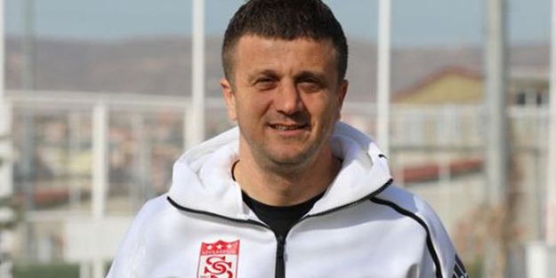 Sivasspor Teknik Direktörü Hakan Keleş: Kone'yi Fenerbahçe maçına sakladık