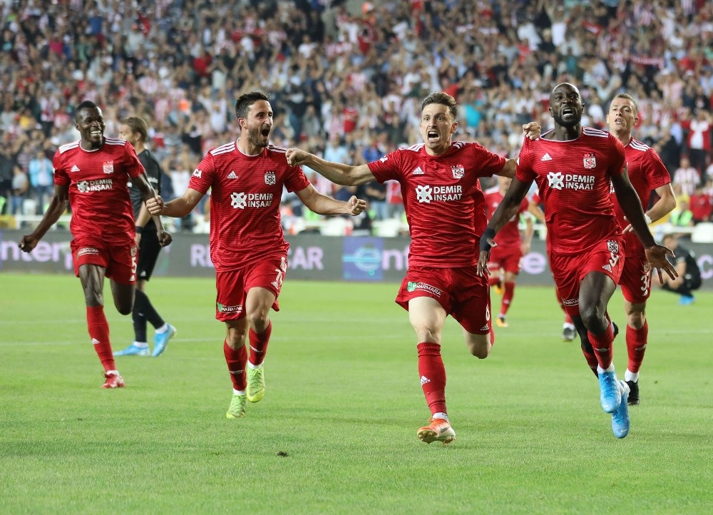 Sivasspor uzatmalarda 6 gol attı 