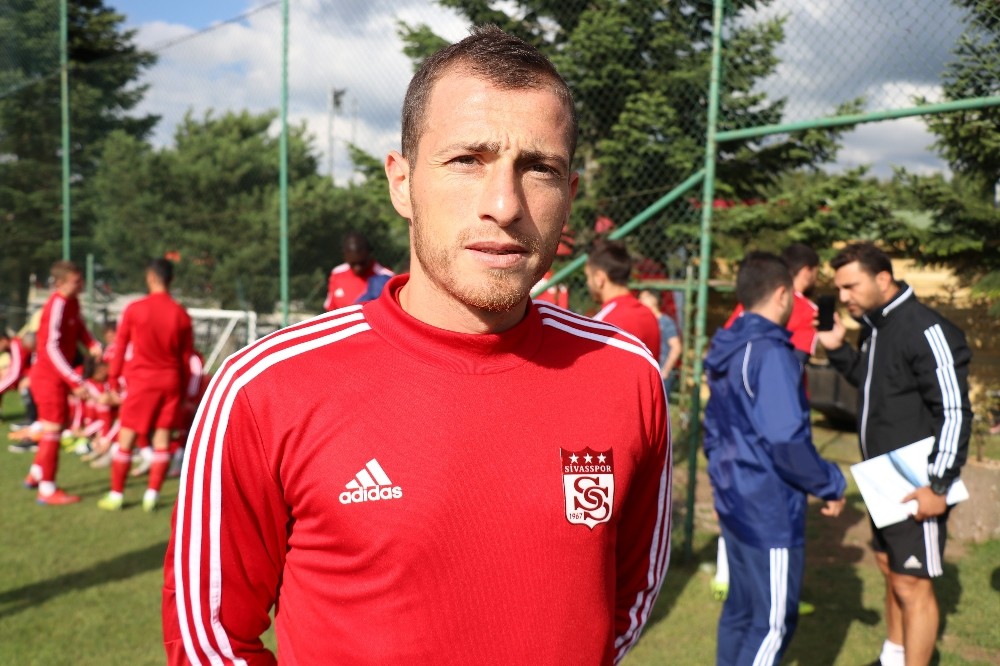 Sivasspor, yeni sezon hazırlıklarını sürdürüyor 