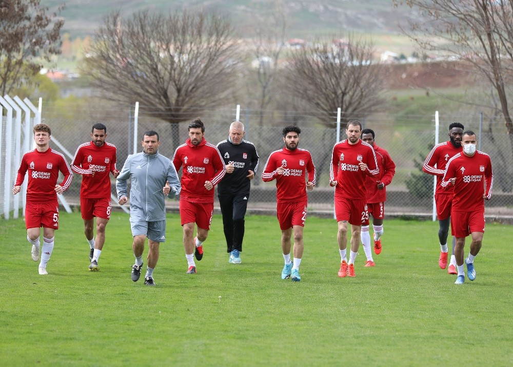 Sivasspor’a virüs testi yapılacak 