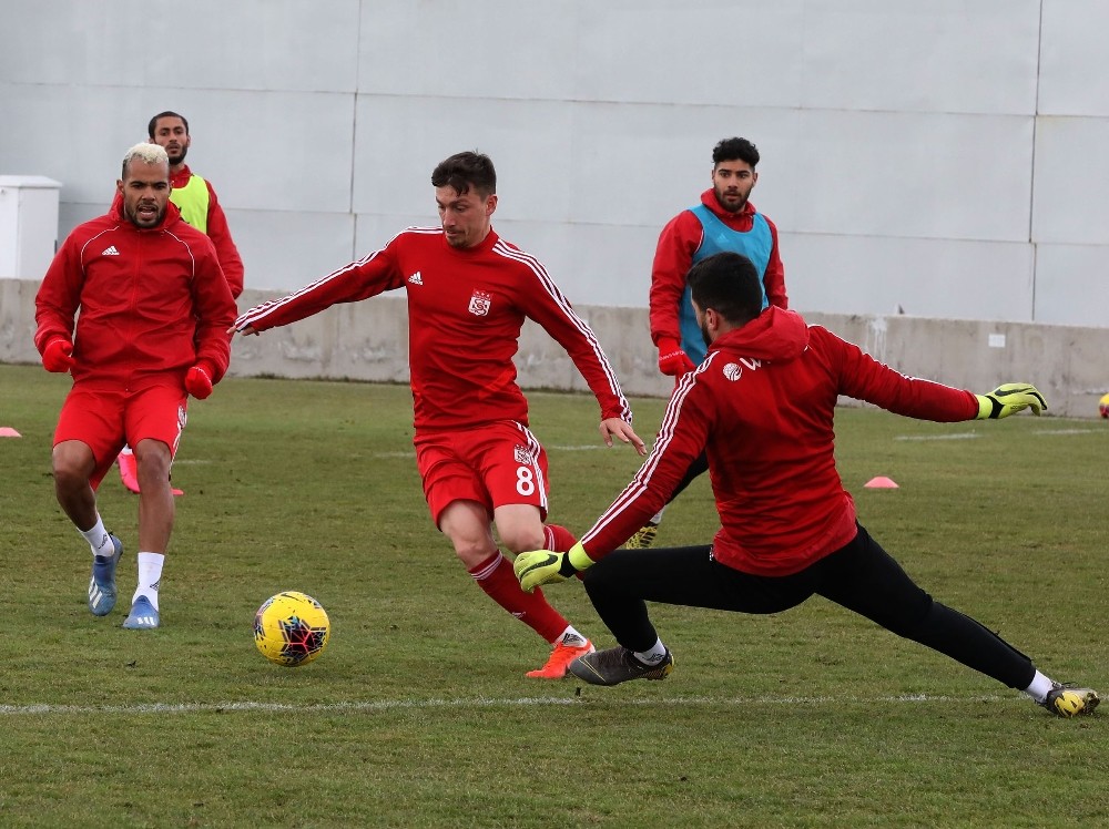 Sivasspor’da Ankaragücü hazırlıkları sürüyor 