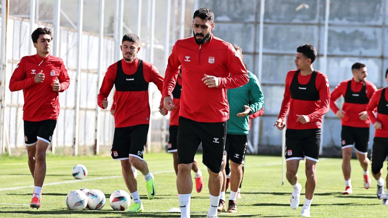 Sivasspor’da Galatasaray mesaisi