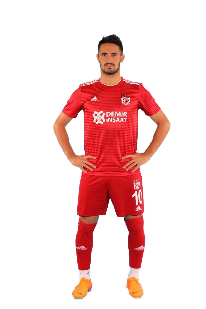 Sivasspor’da Hugo Vieira’nın Sözleşmesi Feshedildi 