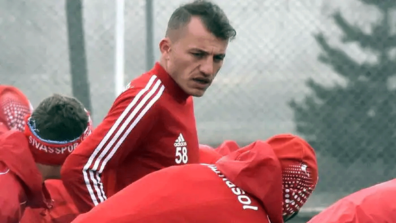 Sivasspor'da korkutan an! Ziya Erdal hastaneye kaldırıldı