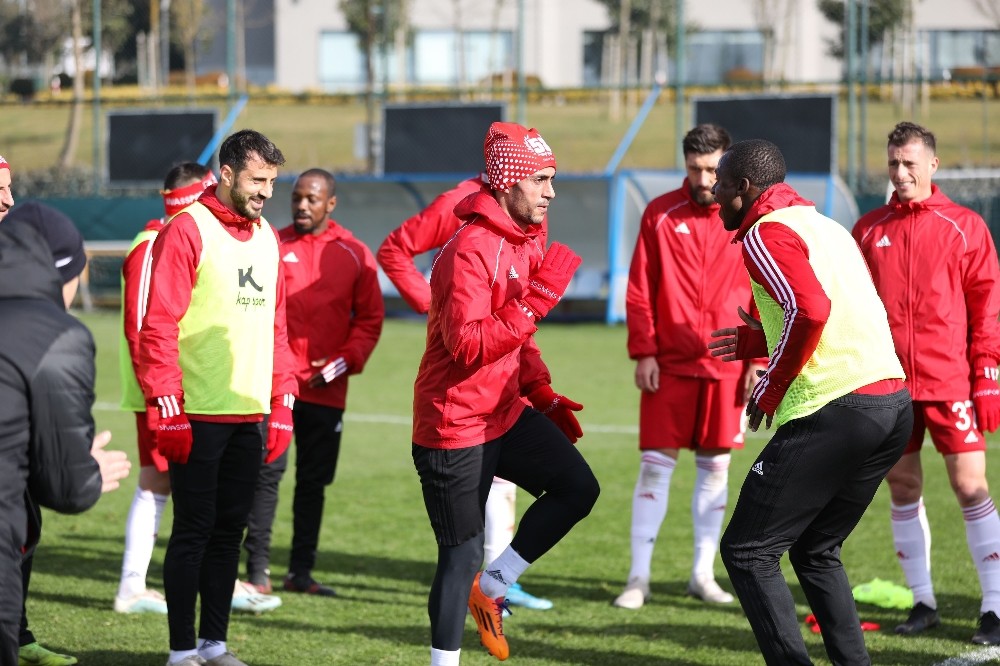 Sivasspor’da neşeli idman 