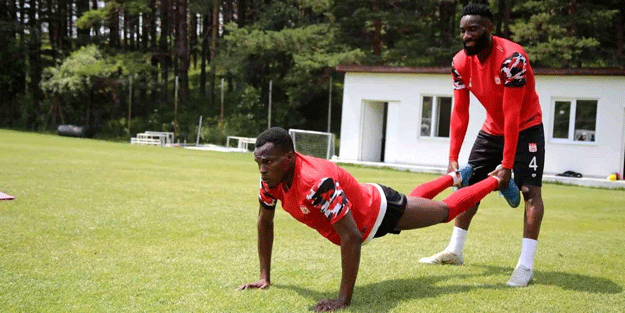 Sivasspor'da yeni sezon hazırlıkları sürüyor