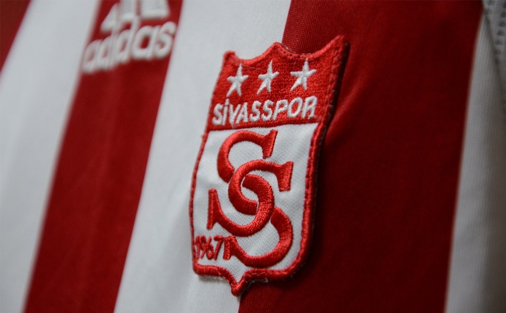 Sivasspor’dan korona virüs için “Evde kal” çağrısı! 