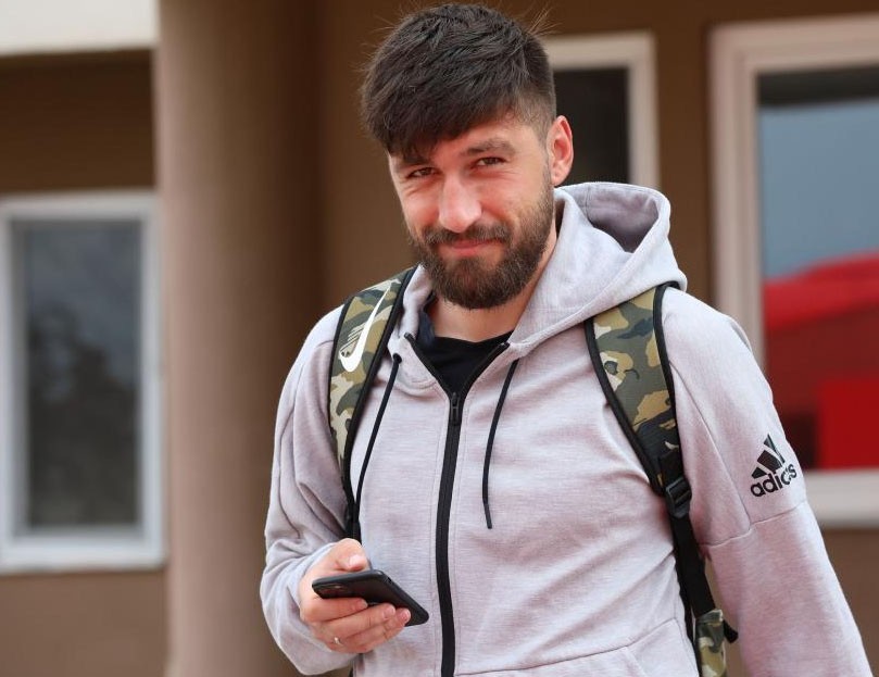 Sivassporlu Paul Papp bireysel idman yapıyor 