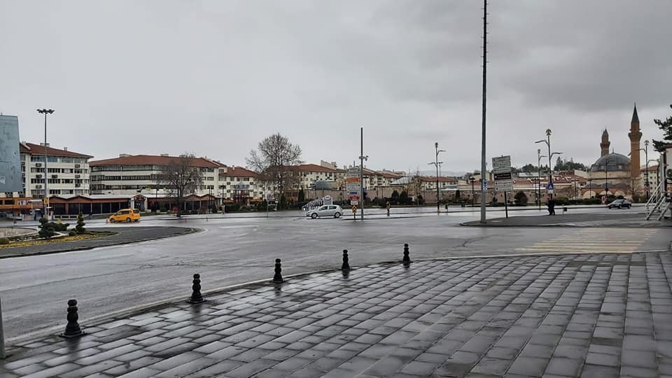Sivas’ta 264 bin 478 kişi sokağa çıkamayacak 