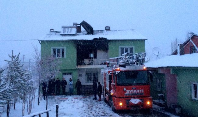 Sivas'ta 87 yaşındaki engelli yangında öldü