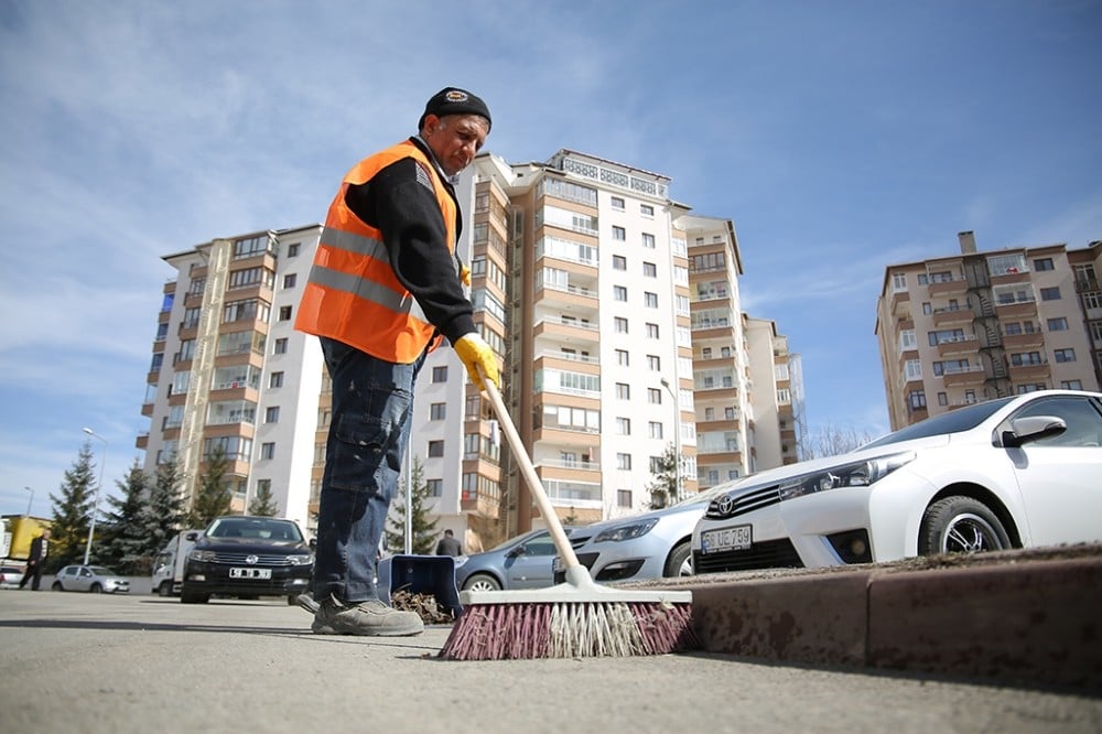 Sivas’ta bahar temizliği başladı 