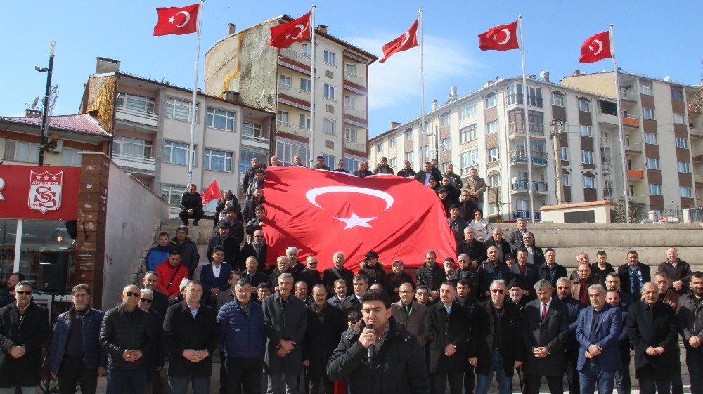 Sivas’ta dualar Mehmetçik için okundu 