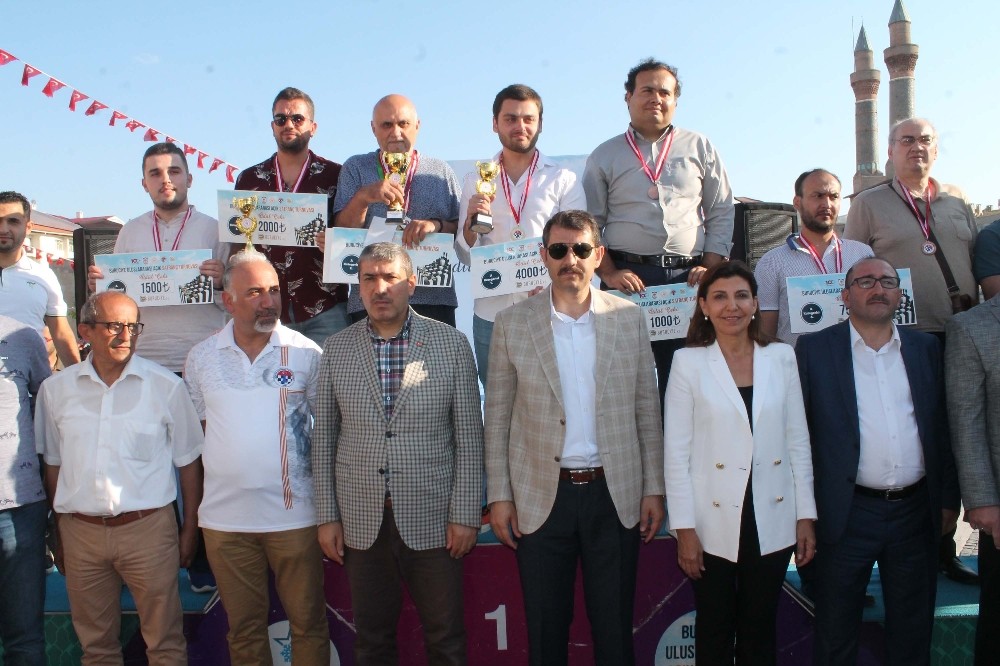 Sivas’ta düzenlenen Uluslararası Açık Satranç Turnuvası sona erdi 
