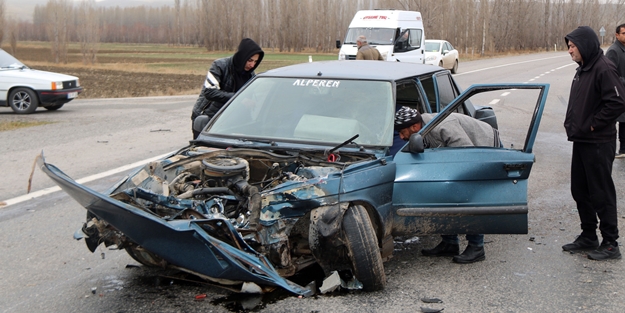 Sivas'ta feci kaza: 6 kişi yaralandı