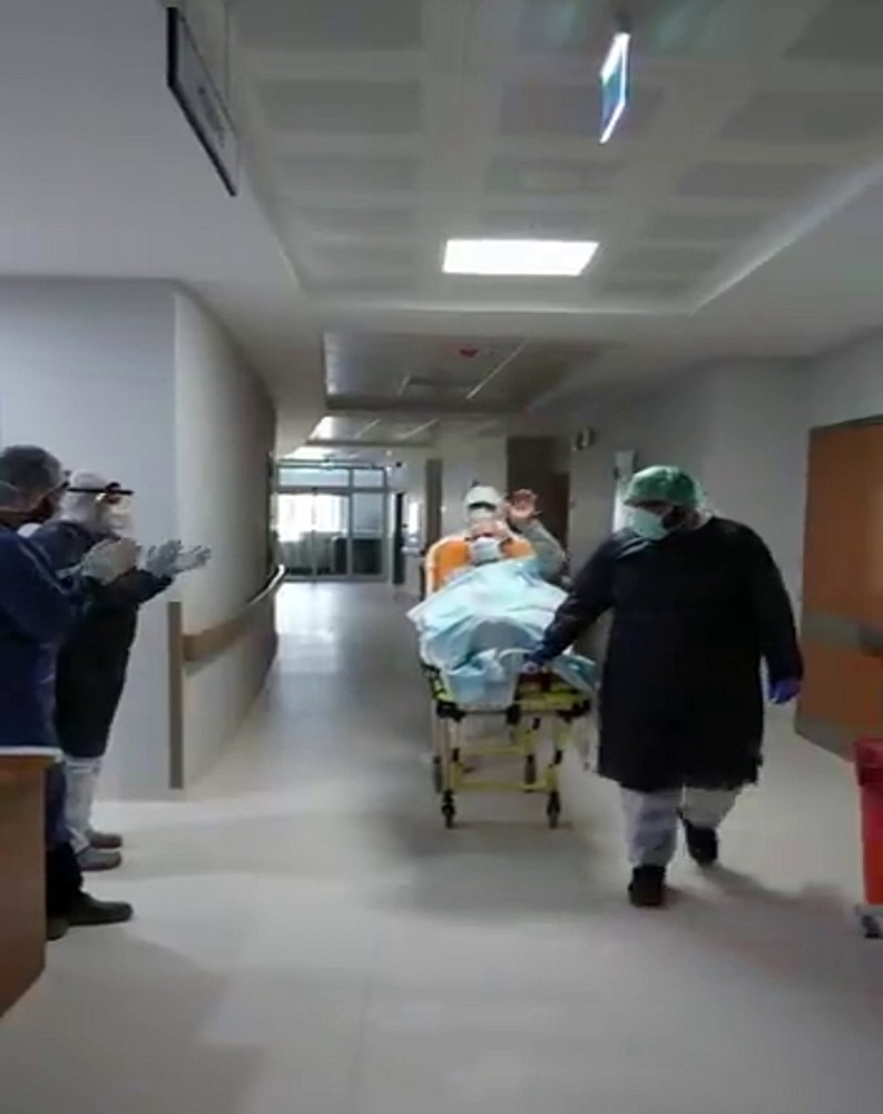 Sivas’ta koronayı yenen 111. hasta da taburcu oldu 