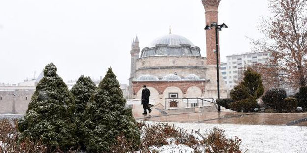 Sivas’ta okullar tatil mi 17 Şubat Çarşamba bugün yarın Sivas’ta okullar tatil mi?