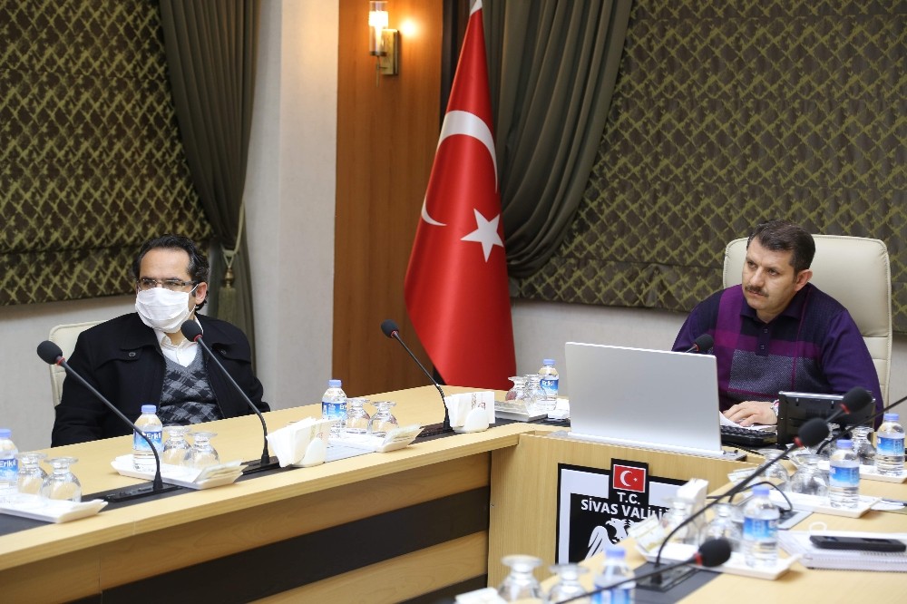 Sivas’ta Sosyal Destekler Evde Ödenecek 