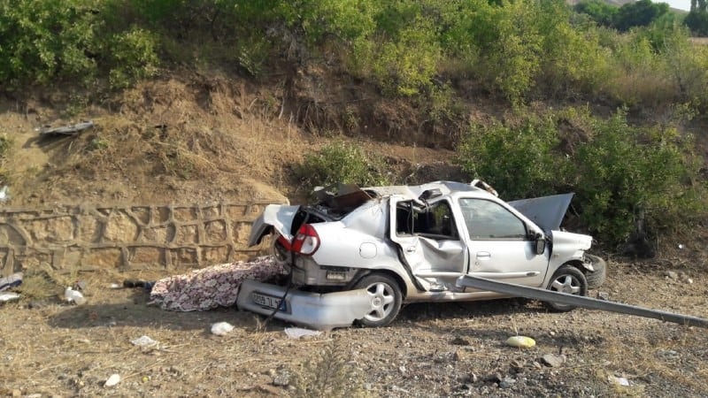 Sivas’ta trafik kazası: 2 ölü 
