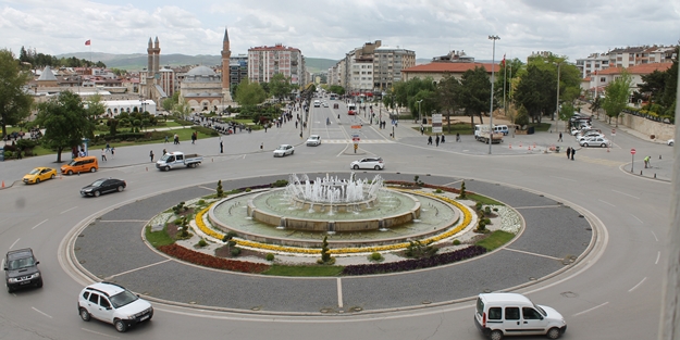 Sivas'ta yaşlı nüfus oranı yüzde 13,2