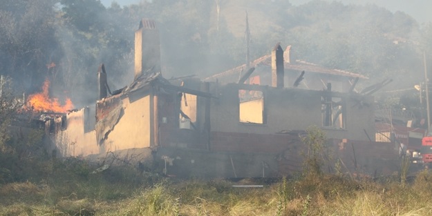 Sivas'taki yangında bir yaşındaki bebek öldü