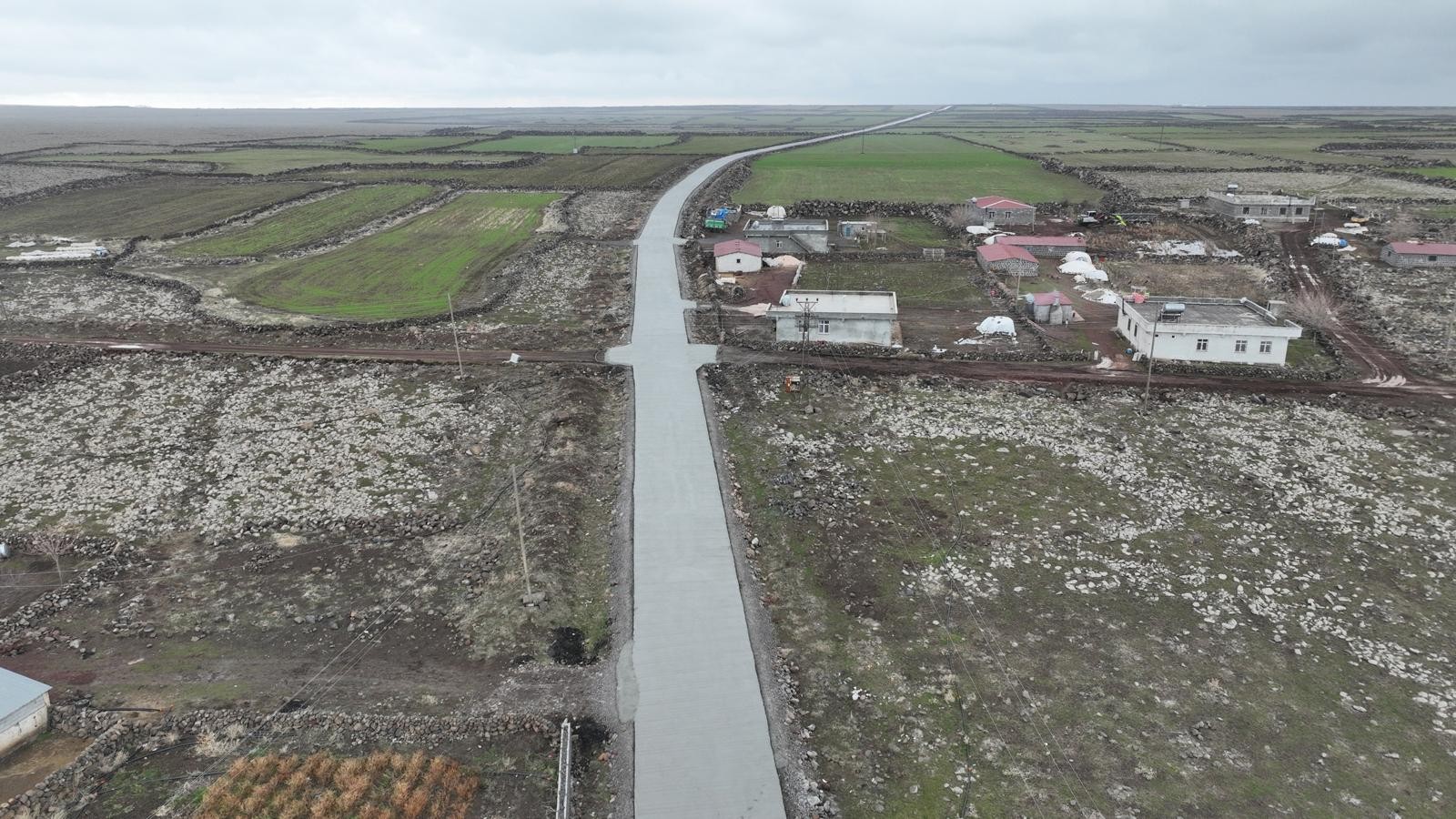 Siverek'te yılların yol sorunu Büyükşehir ile tarih oldu