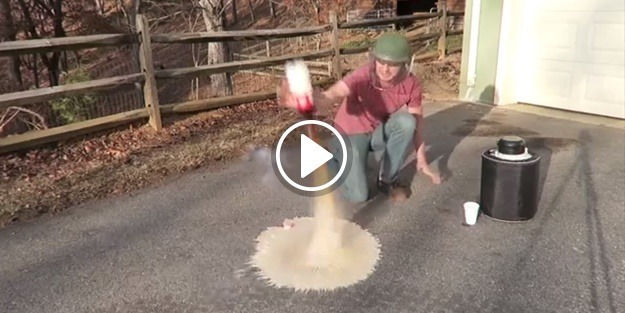 Sıvı azot ile kola karıştırılınca bakın neler oluyor