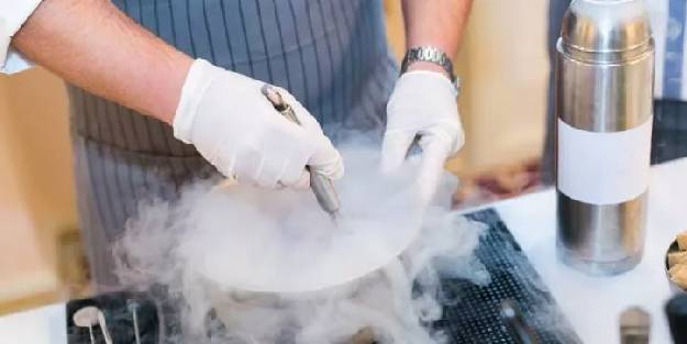 Sıvı nitrojen nedir? Sıvı nitrojenle yemek yapılır mı?