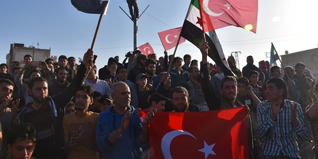 Sivil halk isyan etti! Mehmetçik'i bekliyorlar