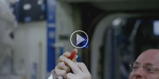  Sıvılar uzayda nasıl hareket ediyor?