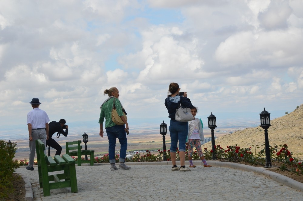 Sivrihisar’da tarihi ve turistik alanlar yenileniyor 