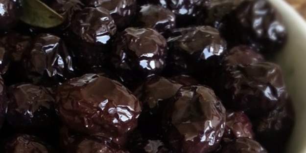 Siyah zeytin yapımı: böyle tatlandırılır! Hazine gibi öyle bir değeri var! Merak edildi, inceleme başlattık