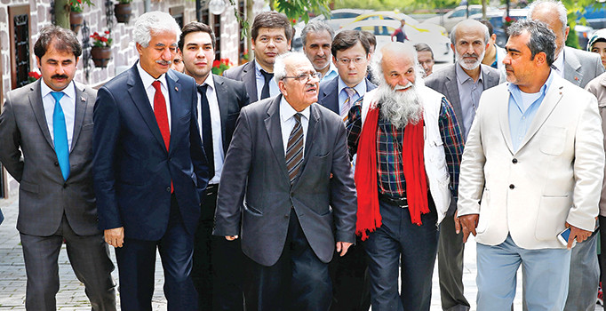 'Siyasetteki gerilim ülkeyi ve toplumu yıpratıyor'
