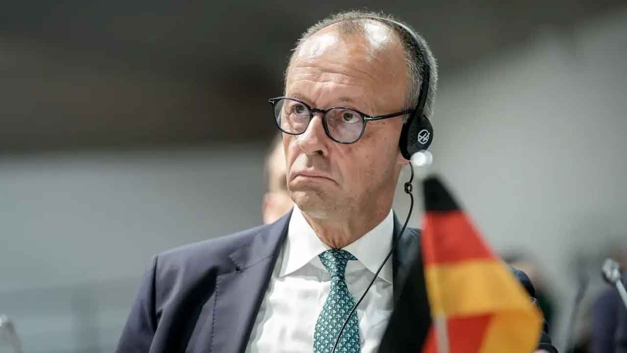 Siyasi belirsizlik ve ekonomik krizler! Almanya'da hükümet sallanıyor