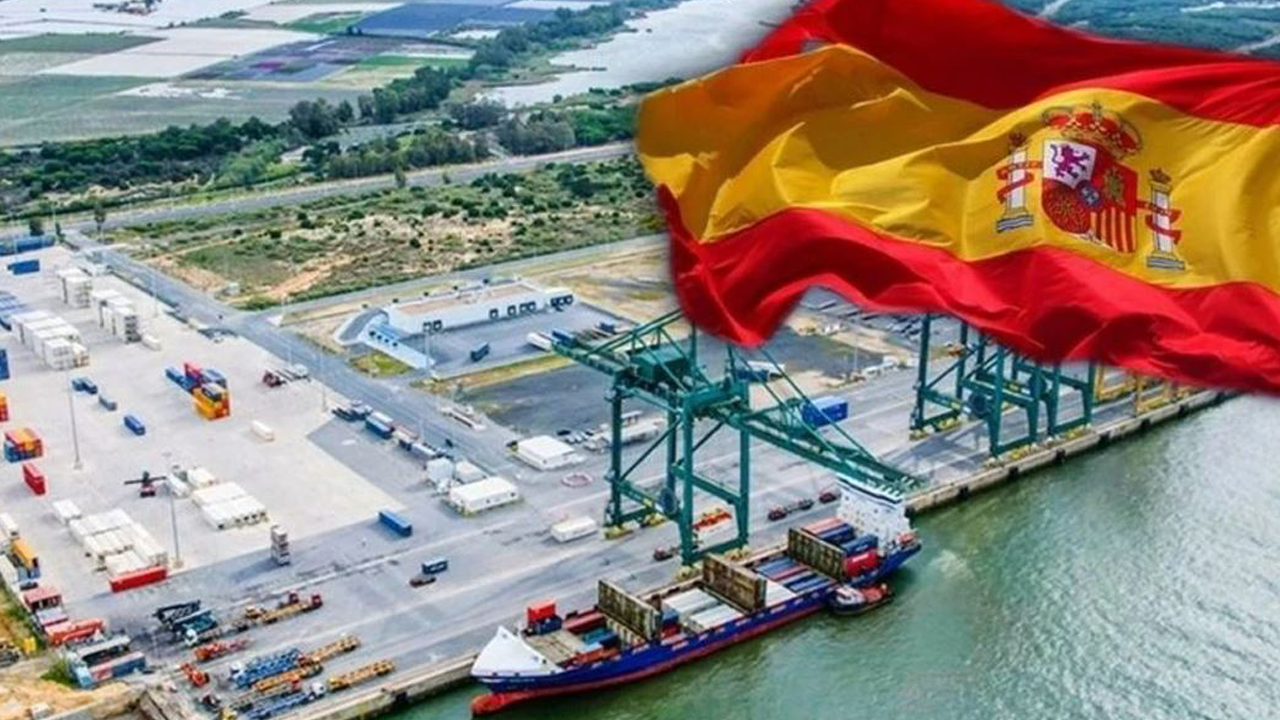 Siyonist barbarlara bir şok daha! Yakıt veya silah taşıyan gemi ile uçaklara yasak geldi