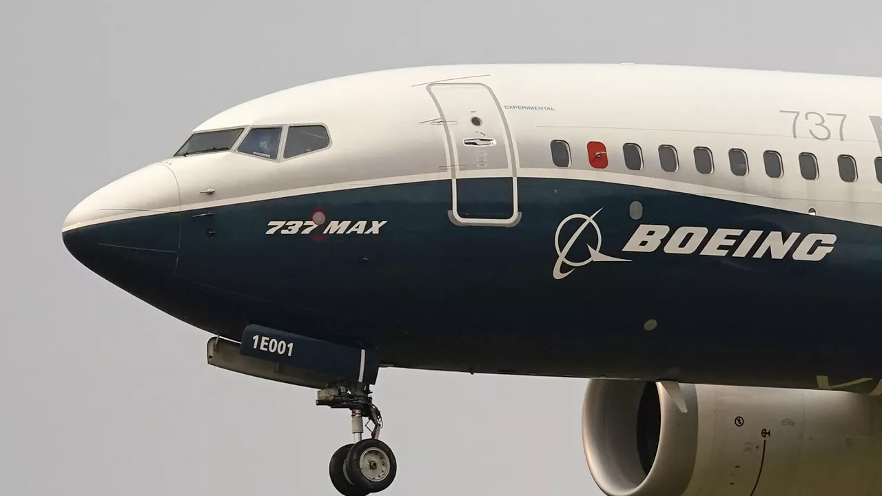 Siyonist firma yüzlerce işçiyi işten çıkaracak!