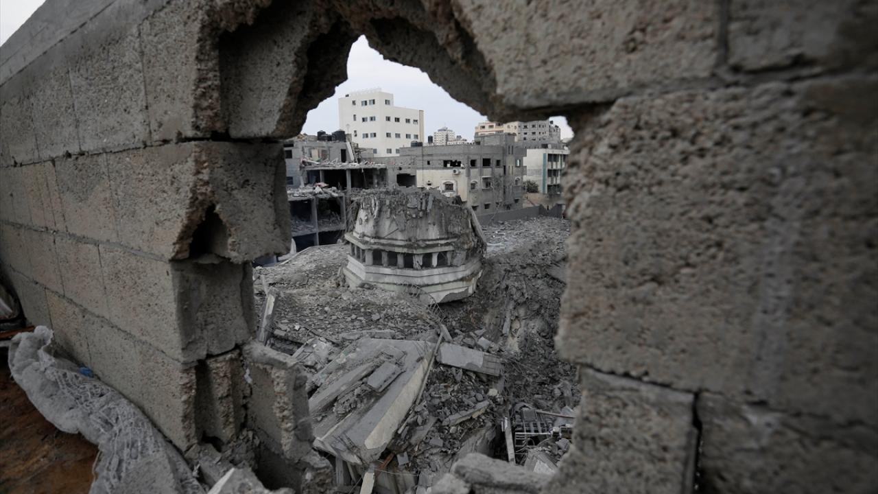 Siyonist Gazze’de 738 camiyi yerle bir etti