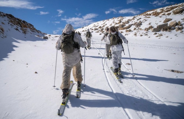 Siyonist işgalci Suriye'de azgınlaştı: On günde 16 kara operasyonu