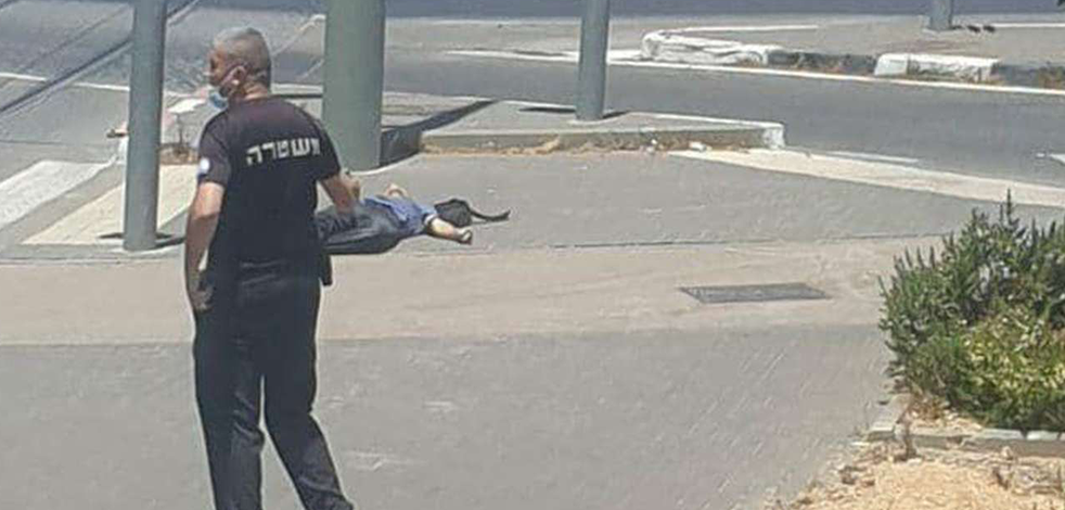 Siyonist işgalciler Şeyh Cerrah'ta Filistinli bir gence silahla ateş açtı