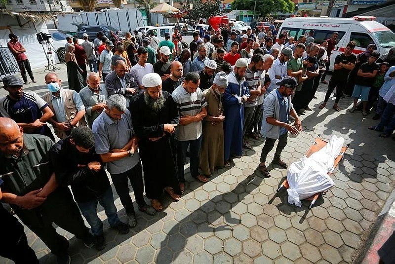 Siyonist İsrail her şeyi yerle bir etti! Nusayrat katliamı tanıkları dehşeti anlattı: Kıyameti yaşadık