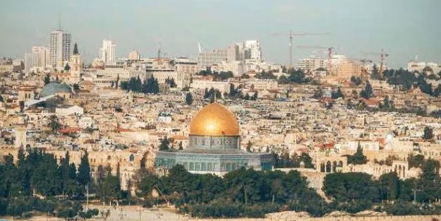 Siyonist İsrail Kudüs'te Filistinlilere ait iş yerlerini yıkacak