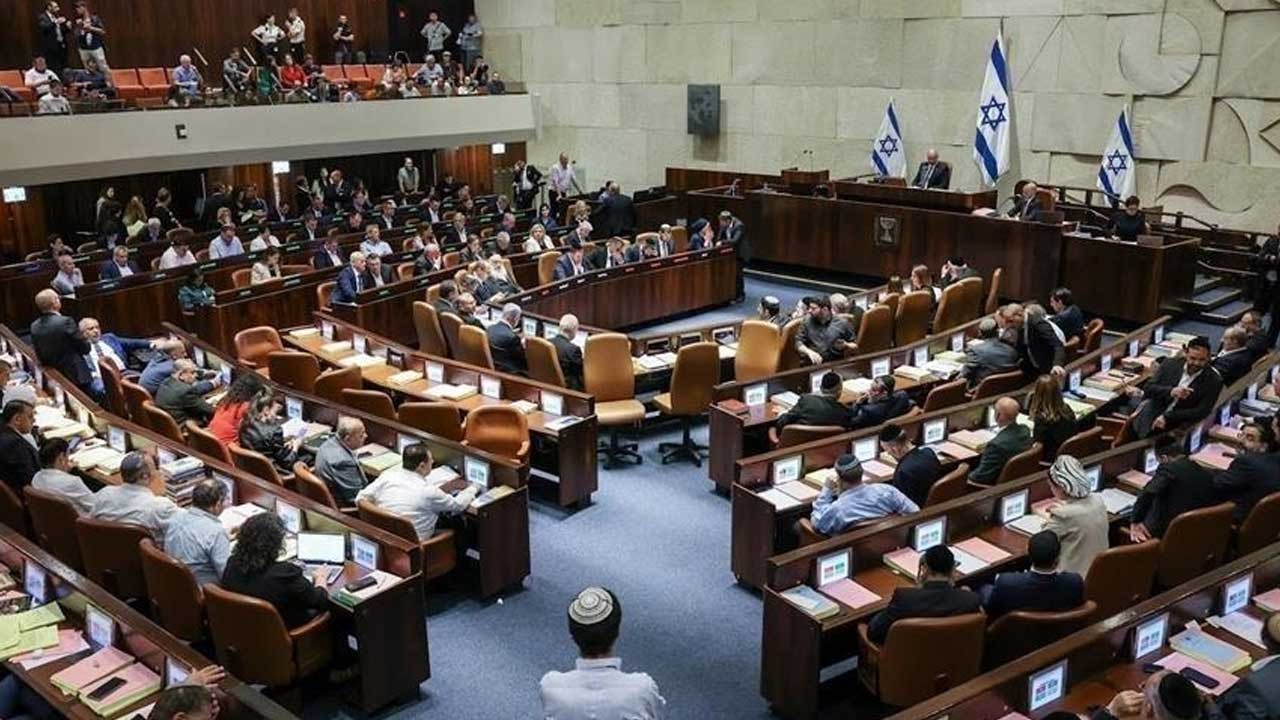 Siyonist İsrail'den alçaklık! Filistinlilere idam cezasını onayladı