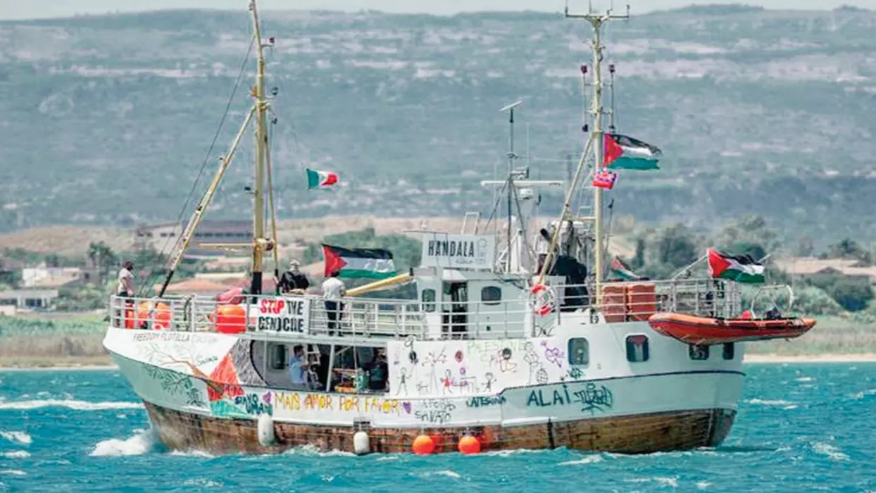 Siyonist İsrail’den Gazze’ye umut taşıyan Hanzala gemisine operasyon!