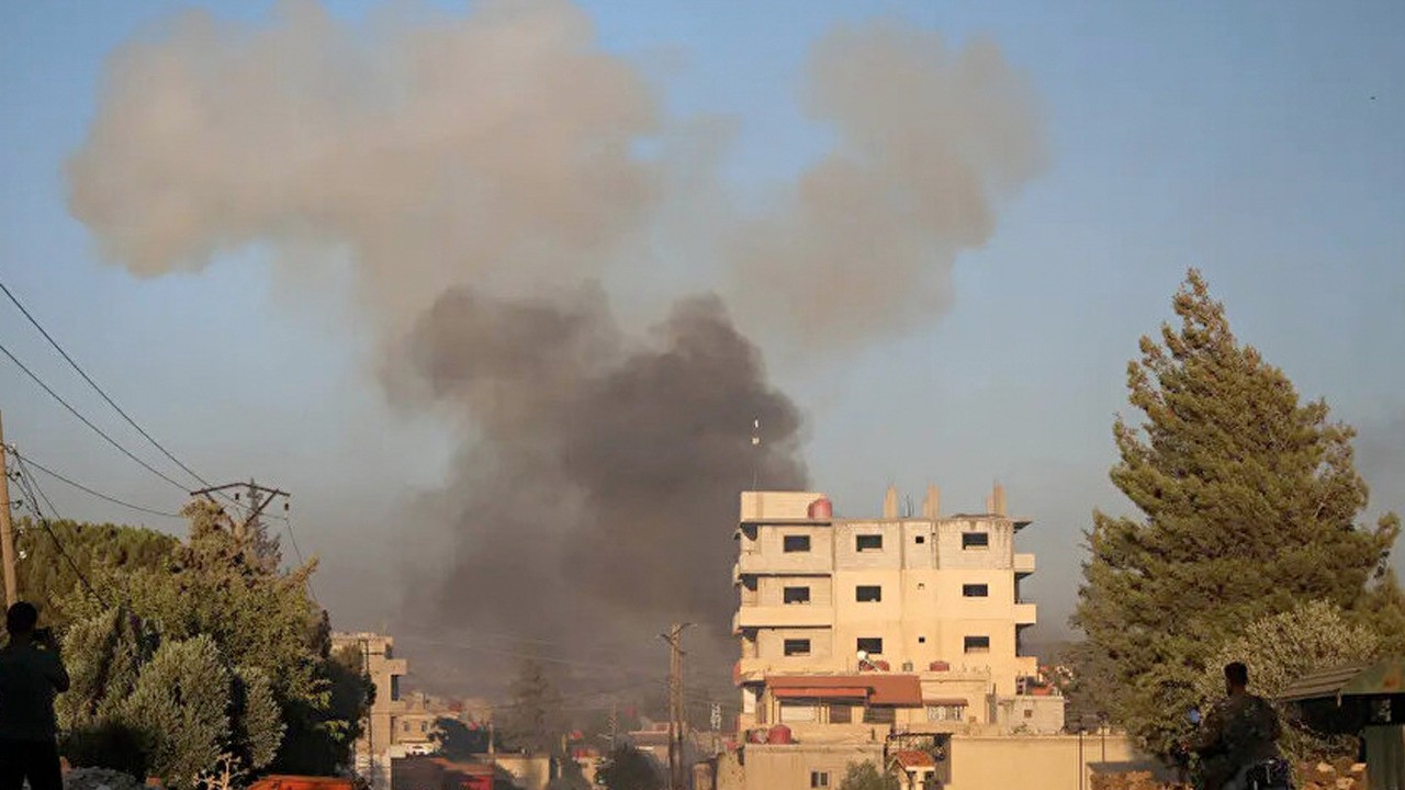 Siyonist İsrail'den Suriye'de operasyon: Olaylar sonrası müdahaleye giden tanklar vuruldu