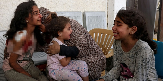 Siyonist rejim hastaneleri hedef aldı