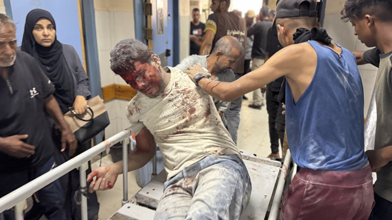 Siyonist rejim Nasır Hastanesi'ni Vurdu!