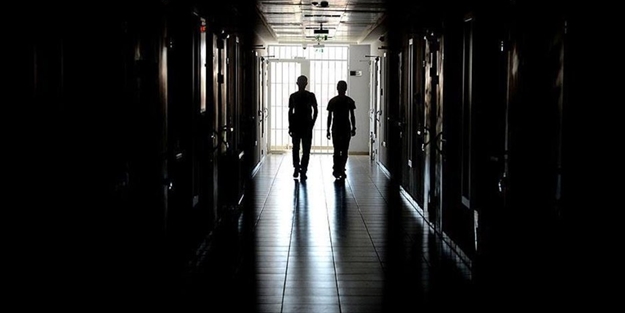 Siyonistler çocuk hapishanesi inşa etti