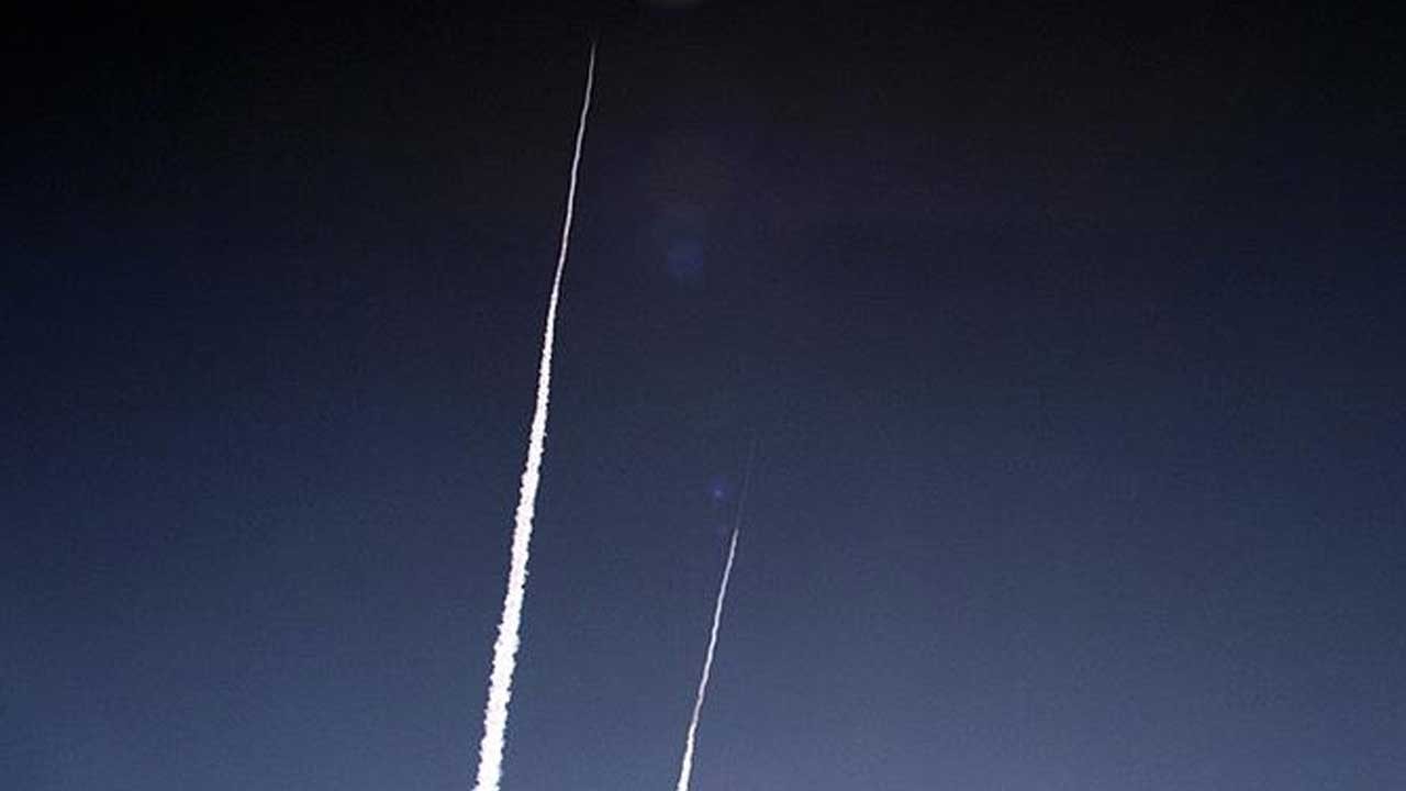 Siyonistler hukuksuz bir şekilde saldırdı! İran'ın füze misillemesi sonrası sirenler çaldı